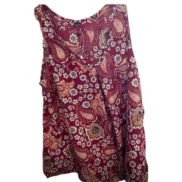 💜💜💜NWOT Emery Rose paisleys womans small sleeveless top - Picture 1 of 4